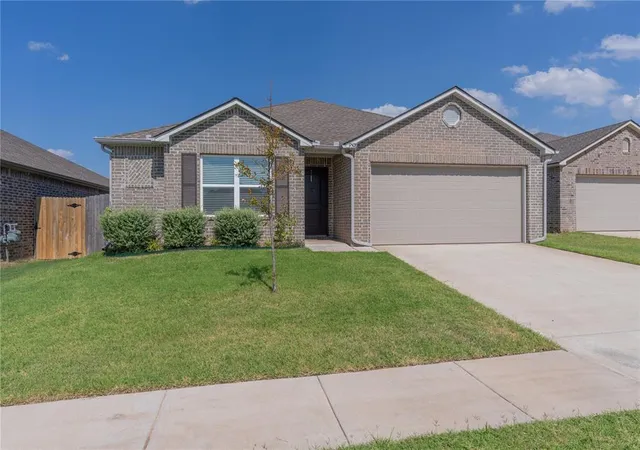 Photo 3 of Sale Pending at 9508 Saddle Dr, Yukon, OK 73099 | MLS# 1238483 | Listing updated on 2026-08-17
