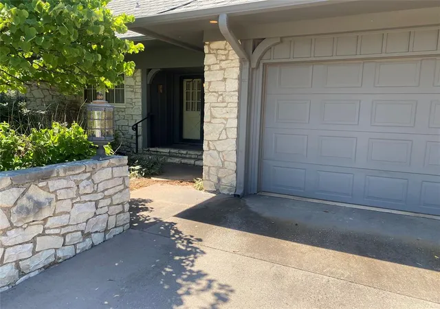 50th image of 6815 N Country Club Dr, Oklahoma City, OK 73116 | MLS# 1238484