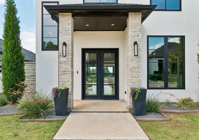 2nd image of 2109 Wiregrass Dr, Edmond, OK 73025 | MLS# 1238518
