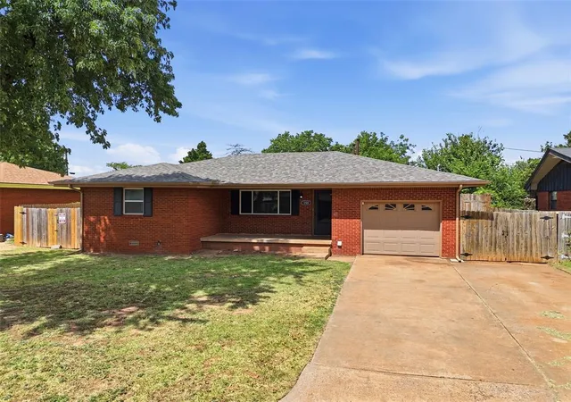 3rd image of 1320 S 11Th St, Kingfisher, OK 73750 | MLS# 1238519