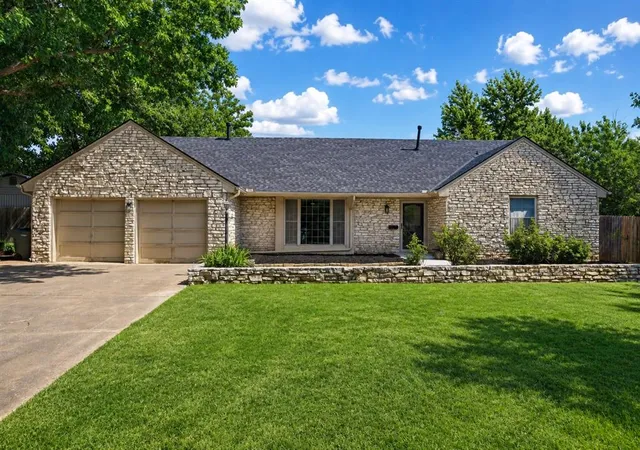 image of 1221 Pepperdine Ave, Edmond, OK 73013 | MLS# 1238520