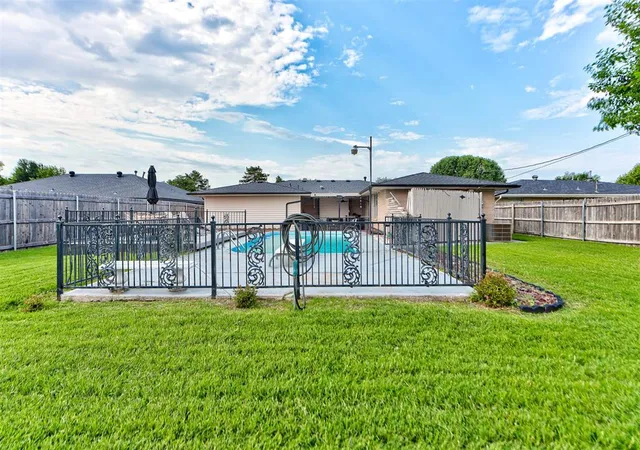 Photo 28 of Single family home for sale at 2633 SW 75th Street, Oklahoma City, OK 73159 | MLS# 1238530 | Listing updated on 2026-09-28