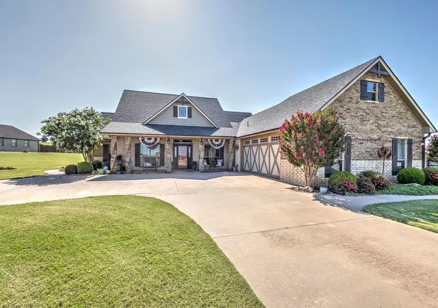 Homes for sale in Elgin, OK | 178 Rock Ridge Rd, Elgin, OK 73538 | MLS# 1238538