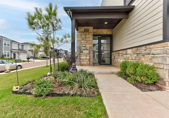 Photo 3 of Single family home for sale at 2516 Nw 131st Street, Oklahoma City, OK 73120 | MLS# 1238540 | Listing updated on 2026-07-29