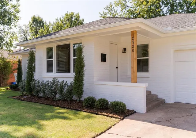 Homes for sale in The Village, OK | 2520 Kings Wy, The Village, OK 73120 | MLS# 1238548