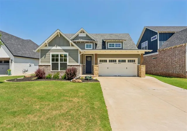 2nd image of 4321 Ne 125th Ct, Edmond, OK 73013 | MLS# 1238553