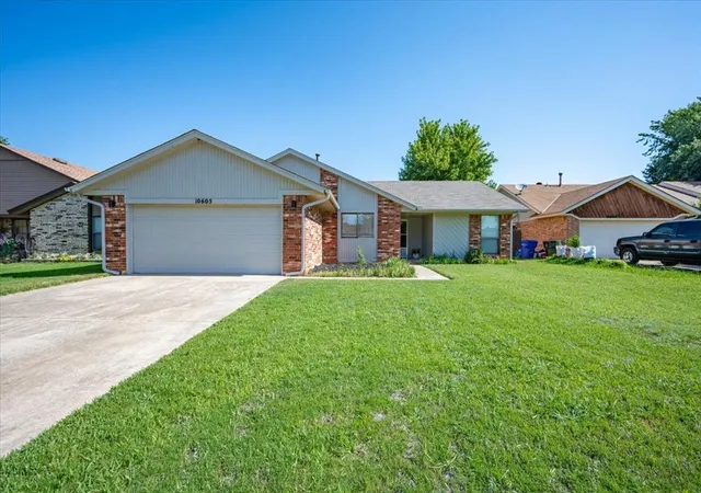 Homes for sale in Midwest City, OK | 10605 Kristie Ln, Midwest City, OK 73130 | MLS# 1238561