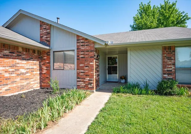 Photo 2 of Single family home for sale at 10605 Kristie Ln, Oklahoma City, OK 73130 | MLS# 1238561 | Listing updated on 2026-10-29