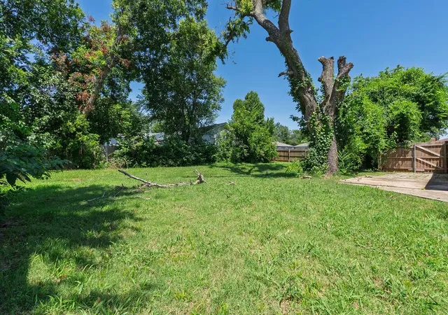 Homes for sale in Shawnee, OK | 301 W Chicago St, Shawnee, OK 74804 | MLS# 1238570