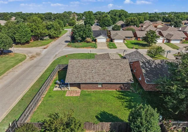 19th image of 12288 Sw 11th St, Yukon, OK 73099 | MLS# 1238573