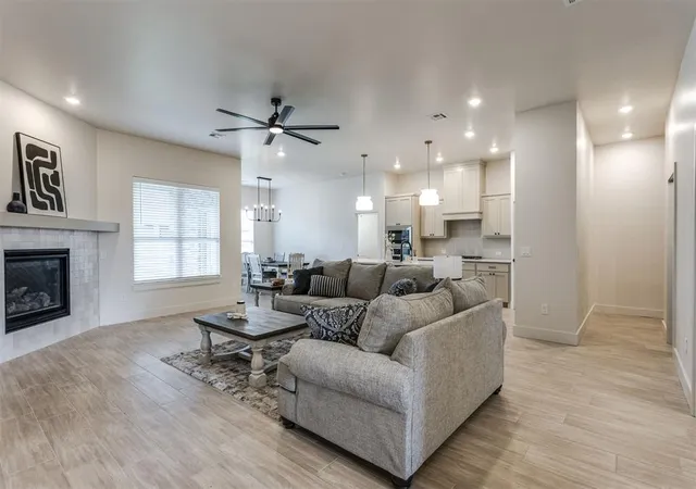 3rd image of 2900 River Birch Ln, Yukon, OK 73099 | MLS# 1238581