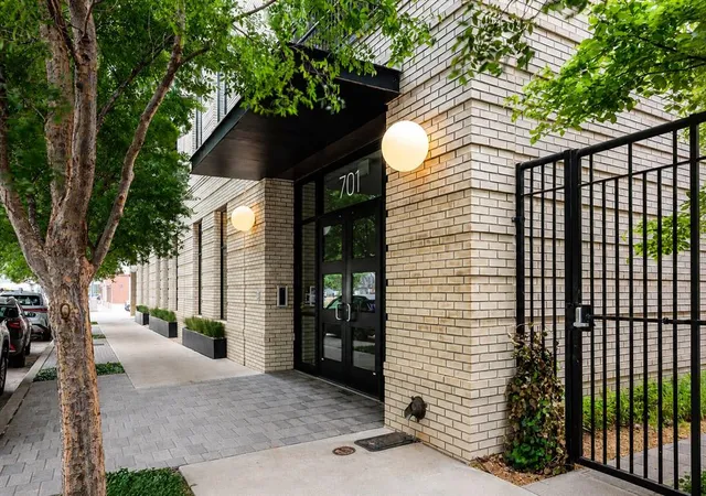 3rd image of 701 N Hudson Ave #304, Oklahoma City, OK 73102 | MLS# 1238584