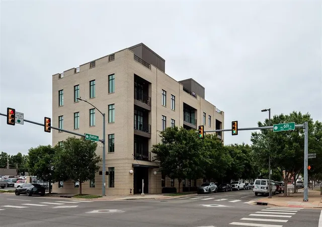 2nd image of 701 N Hudson Ave, Oklahoma City, OK 73102