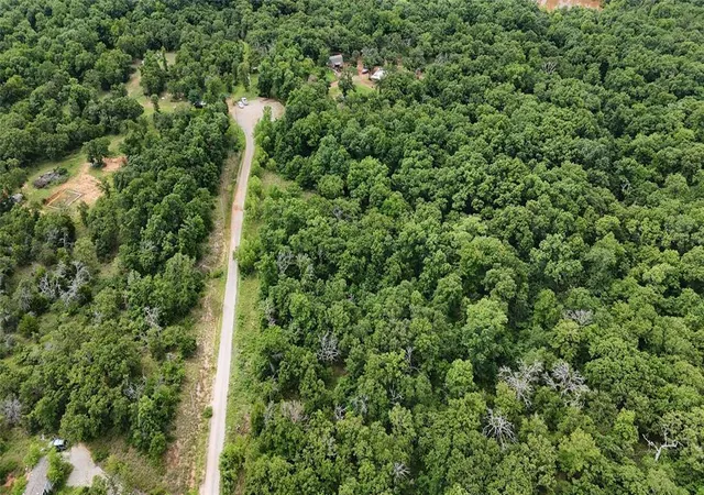 3rd image of 23 Trigger Dr, Norman, OK 74873 | MLS# 1238587