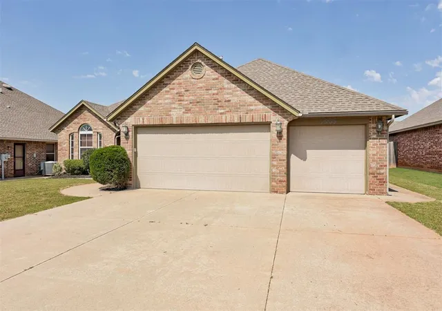Homes for sale in Oklahoma City, OK | 3309 Paul Dr, Oklahoma City, OK 73160 | MLS# 1238593