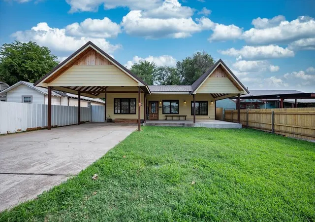 Homes for sale in Oklahoma City, OK | 2609 Sw 28th St, Oklahoma City, OK 73108 | MLS# 1238600
