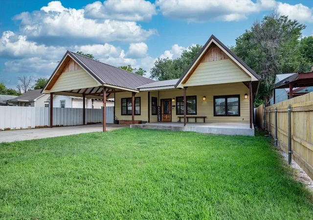 Homes for sale in Oklahoma City, OK | 2609 Sw 28th St, Oklahoma City, OK 73108 | MLS# 1238600