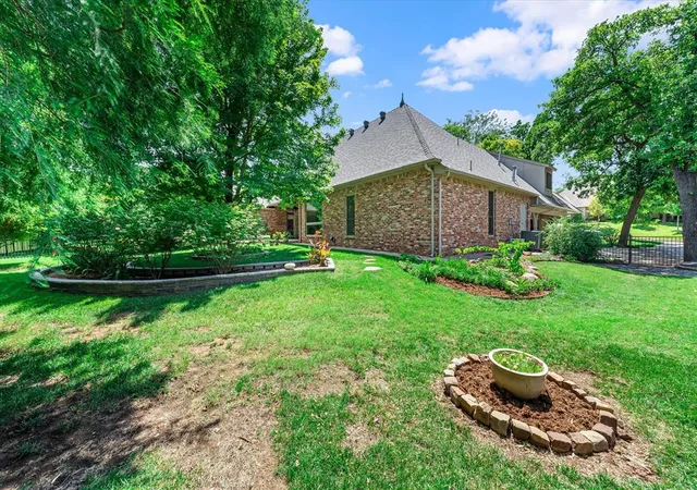 44th image of 2808 Woodland Creek Dr, Edmond, OK 73034 | MLS# 1238604