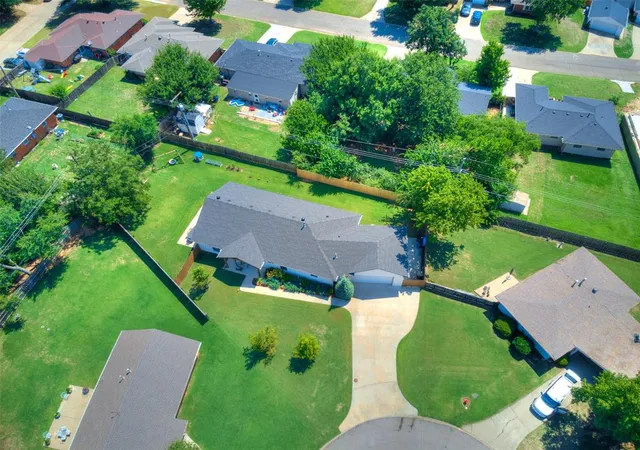 Homes for sale in The Village, OK | 9516 Ridgeview Cir, The Village, OK 73120 | MLS# 1238606