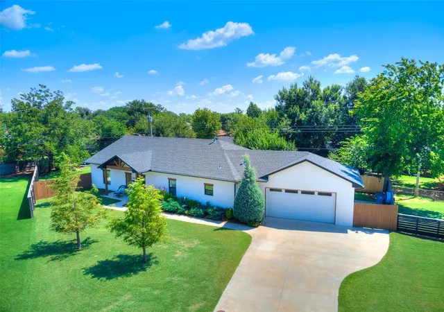 Homes for sale in The Village, OK | 9516 Ridgeview Cir, The Village, OK 73120 | MLS# 1238606