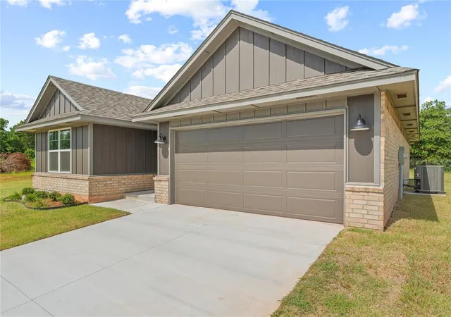 5th image of 4680 Lincoln Lndg, Harrah, OK 73045 | MLS# 1238608