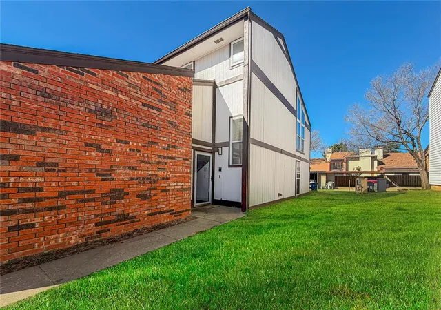 Homes for sale in Edmond, OK | 401 Timberwind Rd, Edmond, OK 73034 | MLS# 1238609