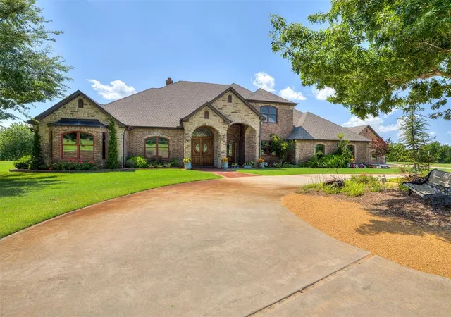 Homes for sale in Newalla, OK | 12801 S Choctaw Rd, Newalla, OK 74857 | MLS# 1238614