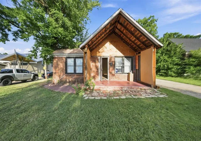 Photo 1 of Single family home for sale at 4801 N Blackwelder Ave, Oklahoma City, OK 73118 | MLS# 1238616 | Listing updated on 2026-09-02