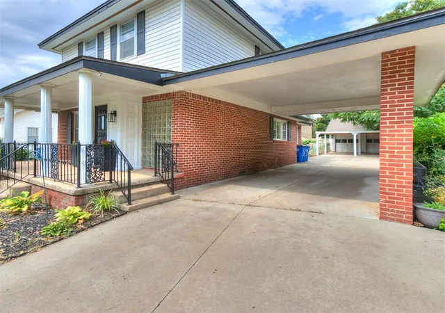 3rd image of 706 S Williams Ave, El Reno, OK 73036 | MLS# 1238623