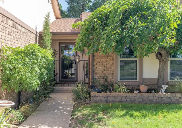 Photo 3 of Single family home for sale at 2513 Sw 95th Street, Oklahoma City, OK 73159 | MLS# 1238630 | Listing updated on 2026-08-18