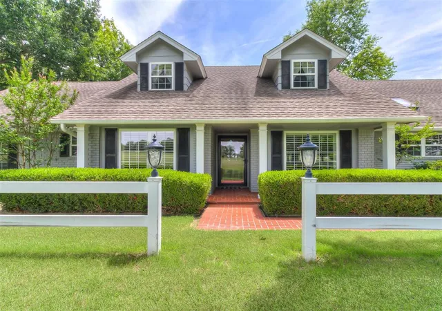 Homes for sale in Piedmont, OK | 11050 Greenwood Dr, Piedmont, OK 73078 | MLS# 1238637