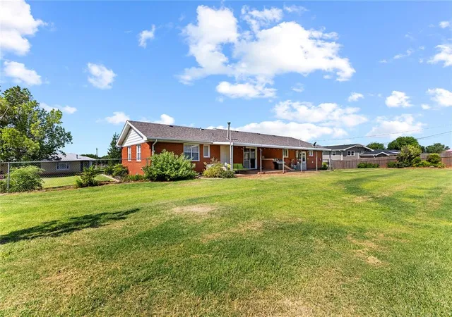 Homes for sale in Cordell, OK | 907 Ella St, Cordell, OK 73632 | MLS# 1238638