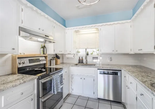 Photo 2 of Sale Pending at 1512 Barclay Rd, Oklahoma City, OK 73120 | MLS# 1238643 | Listing updated on 2026-10-07