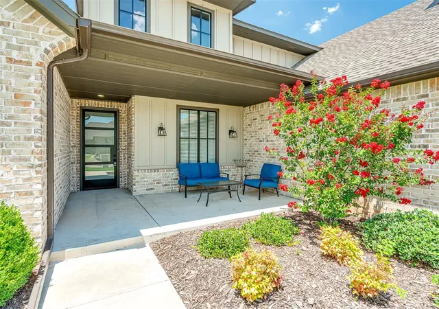 Photo 3 of Single family home for sale at 4301 Hunter Glen Dr, Oklahoma City, OK 73179 | MLS# 1238655 | Listing updated on 2026-09-03
