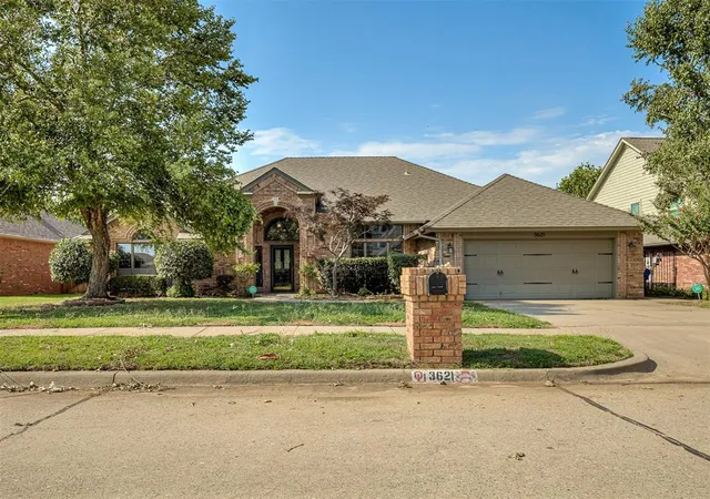 1st image of 3621 Barwick Dr, Norman, OK 73072 | MLS# 1238689