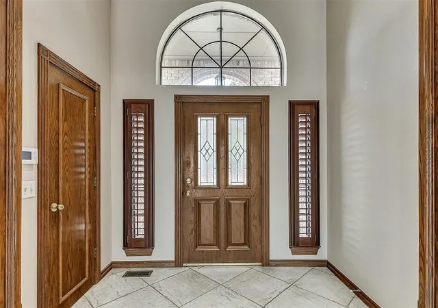 3rd image of 3621 Barwick Dr, Norman, OK 73072 | MLS# 1238689