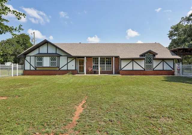 4th image of 29706 Hardesty Rd, Mc Loud, OK 74851 | MLS# 1238691