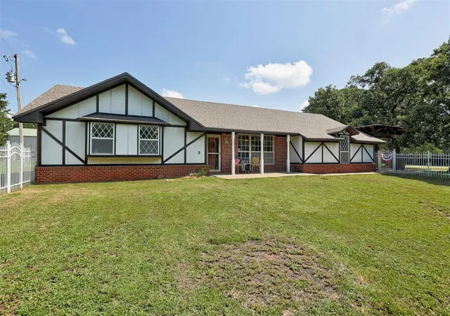 1st image of 29706 Hardesty Rd, Mc Loud, OK 74851 | MLS# 1238691
