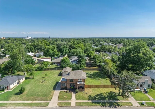 Homes for sale in Shawnee, OK | 537 W Dill St, Shawnee, OK 74801 | MLS# 1238693