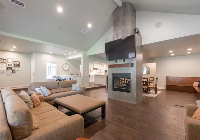 Photo 4 of Single family home for sale at 2709 Still Meadow Rd, Edmond, OK 73013 | MLS# 1238695 | Listing updated on 2026-10-17