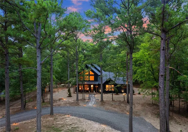 4th image of 590 Three Creeks Rd, Broken Bow, OK 74728 | MLS# 1238697