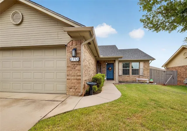 Photo 3 of Single family home for sale at 2712 NW 186th Terrace, Edmond, OK 73012 | MLS# 1238701 | Listing updated on 2026-09-02
