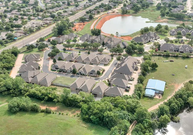 43rd image of 119 Rue De Montserrat, Norman, OK 73071 | MLS# 1238706