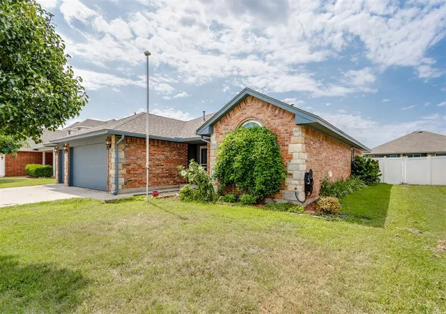 Homes for sale in Newcastle, OK | 1178 Se 16Th Pl, Newcastle, OK 73065 | MLS# 1238717