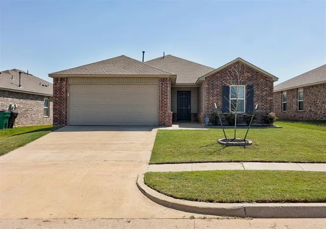 Homes for sale in Yukon, OK | 11717 Nw 96th St, Yukon, OK 73099 | MLS# 1238721