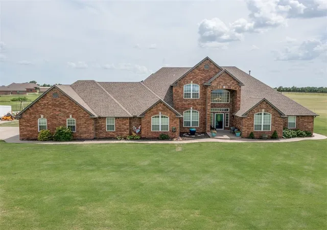 1st image of 921 Hannah Dr, Tuttle, OK 73089 | MLS# 1238731