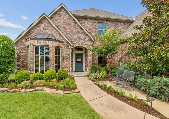 2nd image of 1217 River Chase Dr, Edmond, OK 73025 | MLS# 1238735