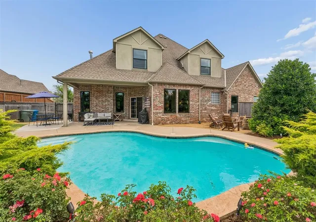 3rd image of 1217 River Chase Dr, Edmond, OK 73025 | MLS# 1238735