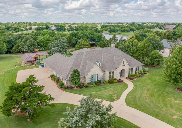 Photo 2 of Single family home for sale at 19355 Sportsman Rd, Edmond, OK 73012 | MLS# 1238741 | Listing updated on 2026-09-12