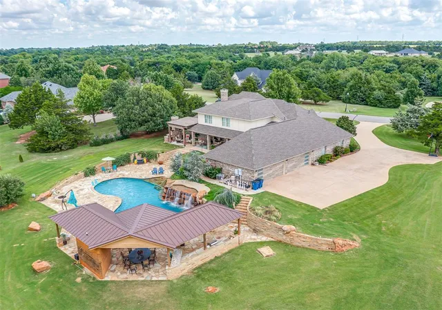 Photo 3 of Single family home for sale at 19355 Sportsman Rd, Edmond, OK 73012 | MLS# 1238741 | Listing updated on 2026-09-12